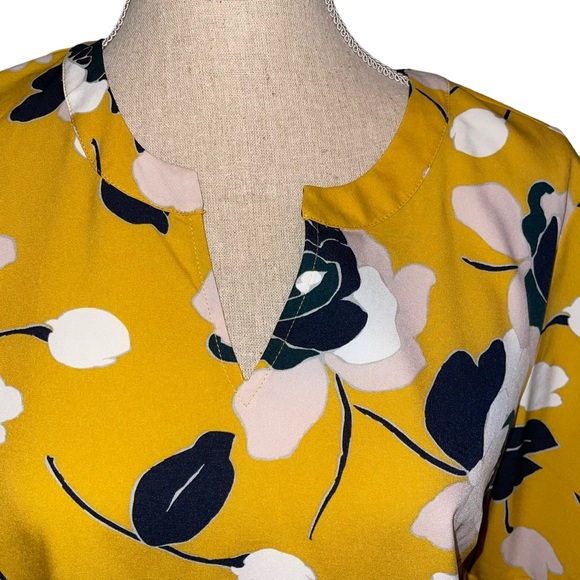 Ann Taylor Factory Belles Sleeved Women’s Floral Blouse Yellow White Small - Picture 6 of 6